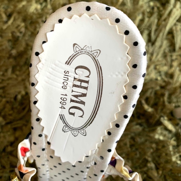 Brand New - White beaded High Heels Sandals - Picture 6 of 9